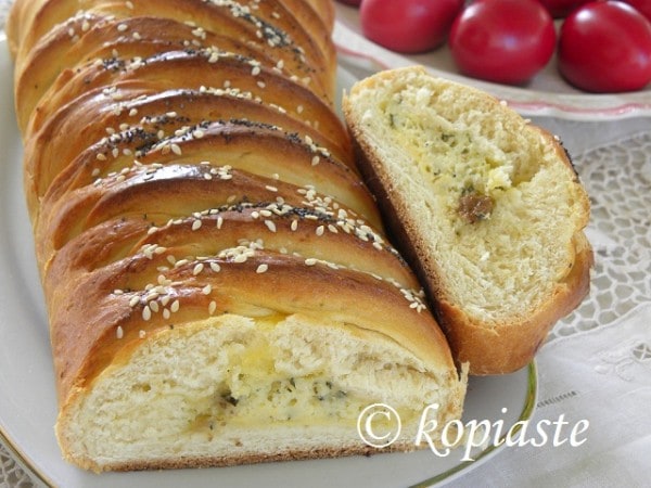 Savory tsoureki