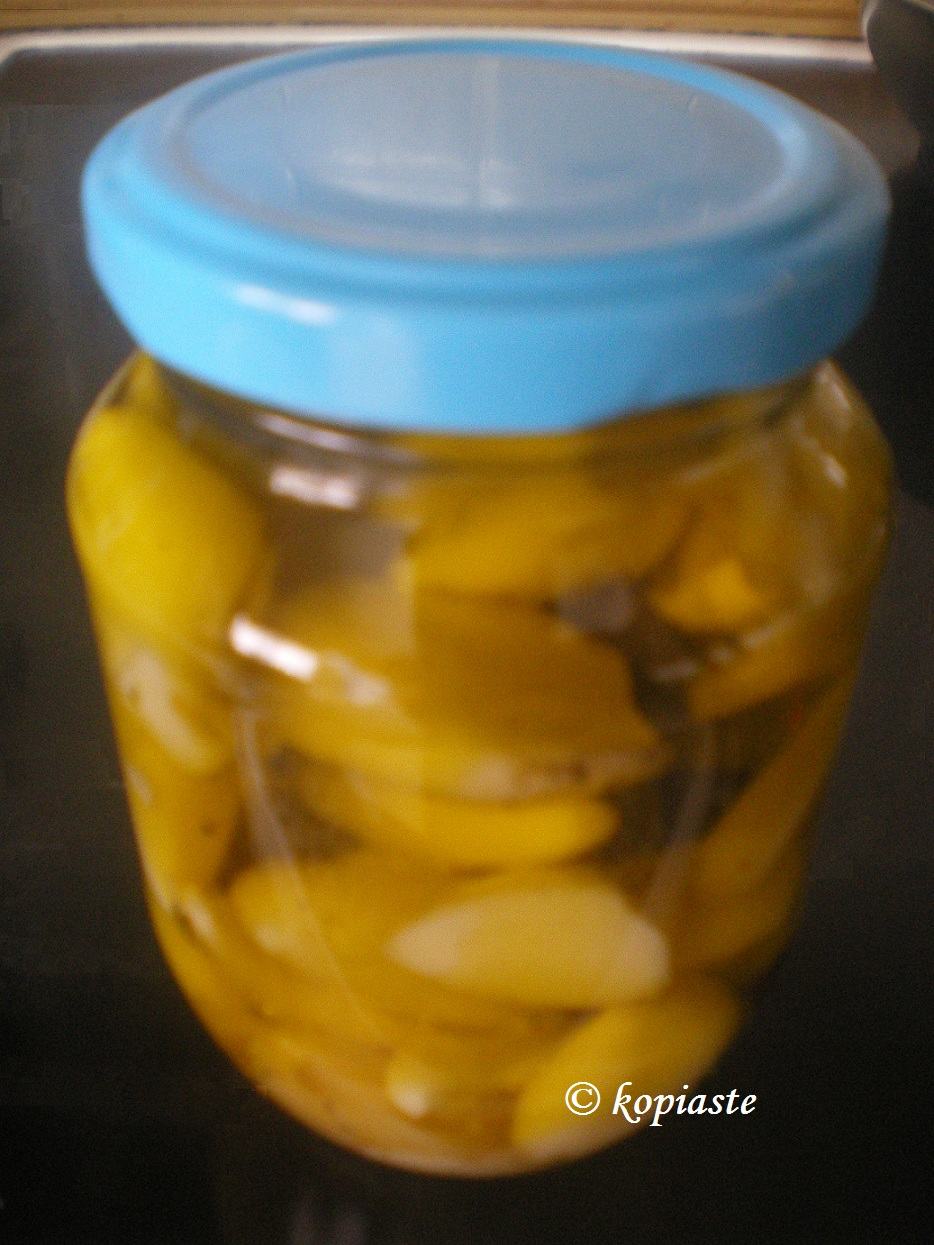 Roasted garlic in olive oil