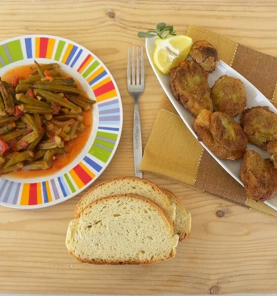 Πώς καθαρίζονται οι Μπάμιες και Μπάμιες Γιαχνί