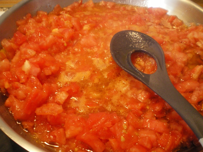 Μαγειρεμένες ντομάτες για καγιανά εικόνα