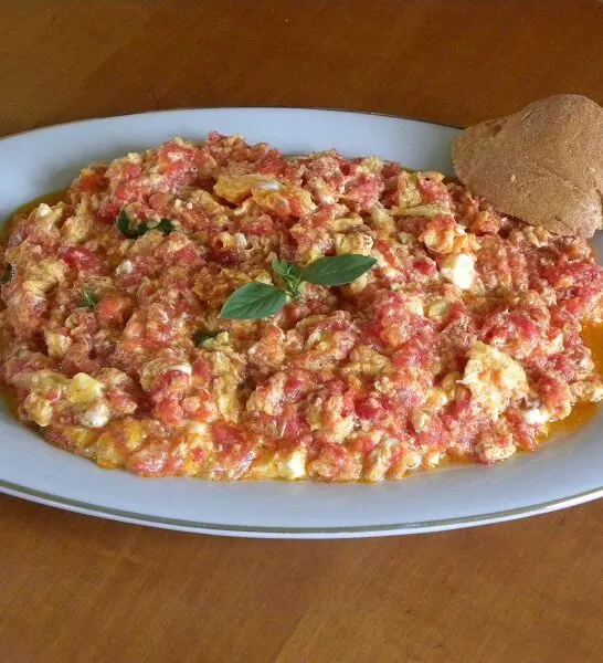 Καγιανάς ή Στραπατσάδα