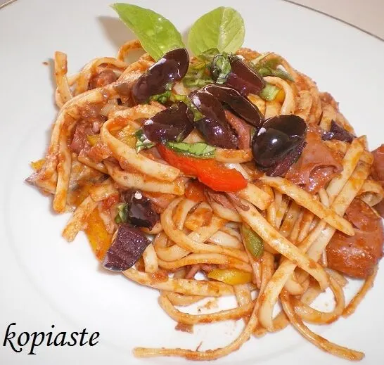 Λιγκουίνε με Καλαμάρια