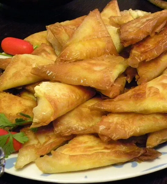 Τυροπιτάκια