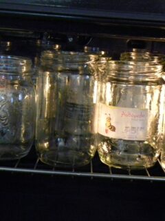 &Pi;ώ&sigmaf; &alpha;&pi;&omicron;&sigma;&tau;&epsilon;&iota;&rho;ώ&nu;&omicron;&upsilon;&mu;&epsilon; &tau;&alpha; &beta;ά&zeta;&alpha; &epsilon;&iota;&kappa;ό&nu;&alpha;