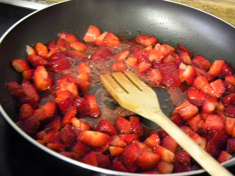 Φράουλες να μαγειρεύονται εικόνα 