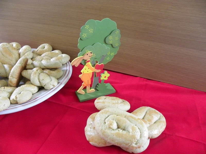 Πασχαλινά κουλουράκια φωτογραφία