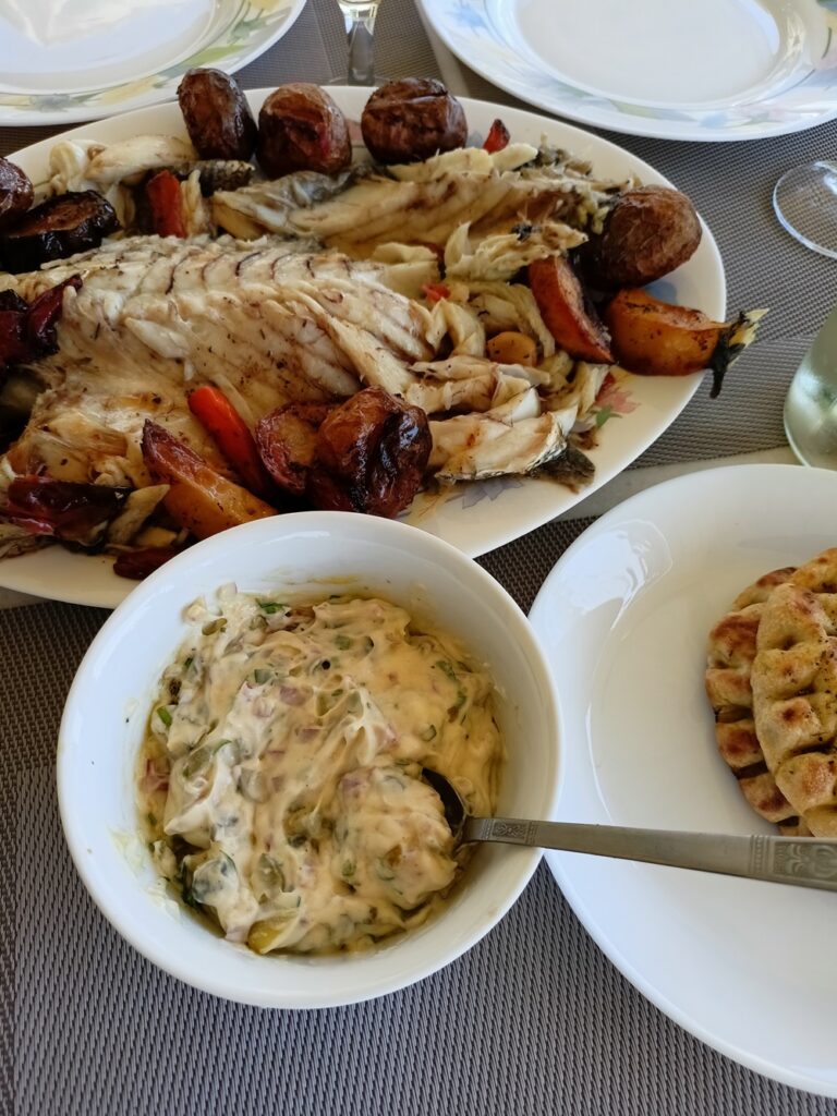 Σάλτσα Ταρτάρ με ψητό λαυράκι εικόνα