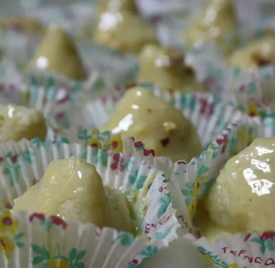 Αμυγδαλωτά, χωρίς ψήσιμο, με Σοκολάτα