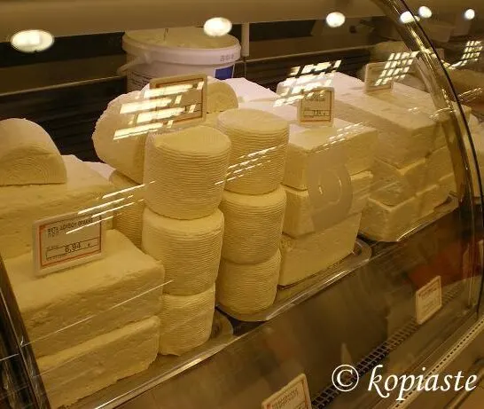 Ελληνικά και Κυπριακά τυριά