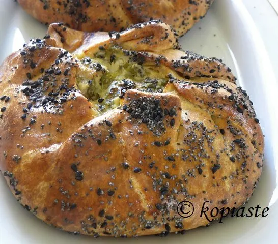 Αγκιναρόπιτα (Γκαλέτ Αγκινάρας) με πράσα