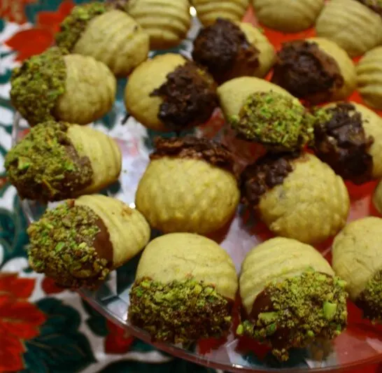 Μελομακάρονα Με Σοκολάτα και Πιστάτσιο (Φυστίκι Αιγίνης)