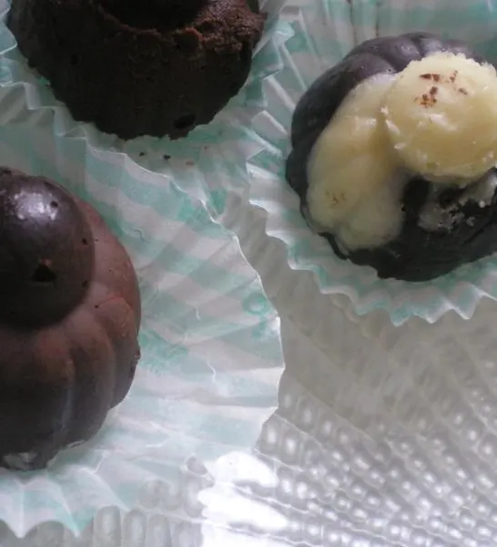 Σπιτικά Σοκολατάκια με Ρόδι και Κανέλα