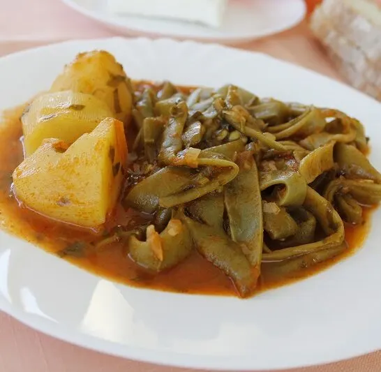 Φασολάκια Γιαχνί με Πατάτες