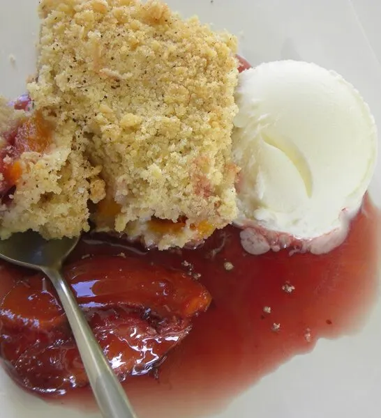 Κραμπλ με Ροδάκινα και Νεκταρίνια