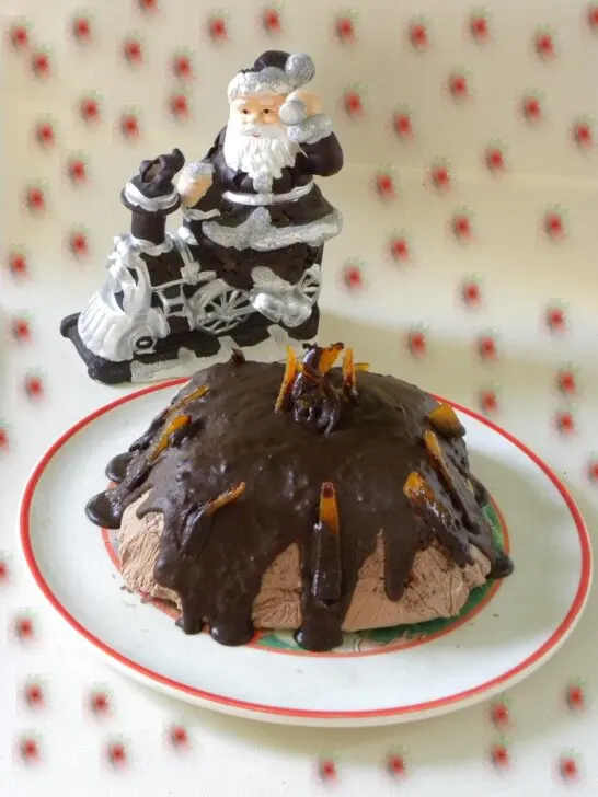 Γκατώ Σοκολατένιας Λάβας με Πορτοκάλι