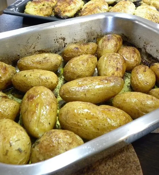 Γλυκόξινες Πατάτες Φούρνου