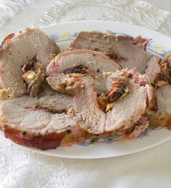 Χοιρινό Μπούτι Ψητό με Τραγανή Πέτσα