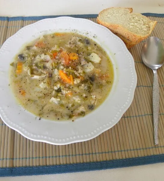 Κοτόσουπα με Τραχανά και Λαχανικά