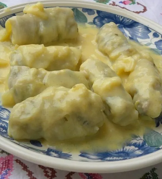 Λαχανοντολμάδες με Αυγολέμονο