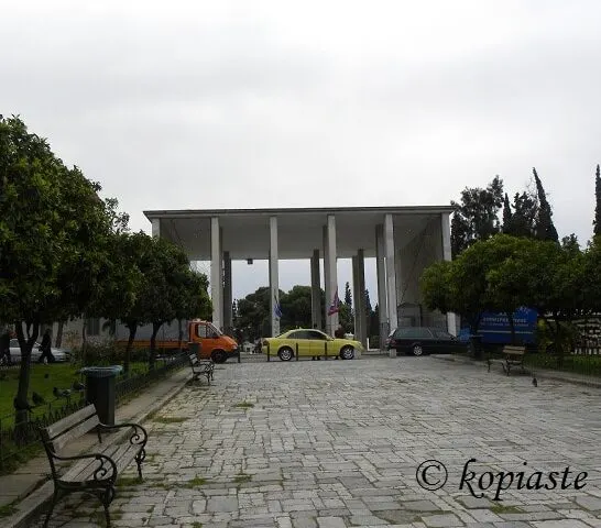 Μια βόλτα στο Πρώτο Νεκροταφείο Αθηνών