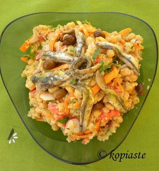 Ρεβιθοσαλάτα με Κινόα και Γαύρο Μαρινάτο