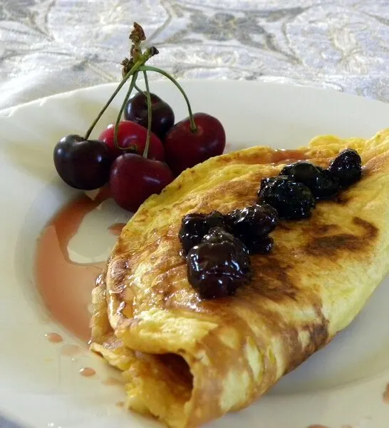 Καϊκανάς (αλμυρή ή γλυκια ομελέτα)