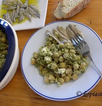 &Rho;&epsilon;&beta;ί&theta;&iota;&alpha; &Sigma;&alpha;&lambda;ά&tau;&alpha; &mu;&epsilon; &Pi;&lambda;&iota;&gamma;&omicron;ύ&rho;&iota;, &Phi;έ&tau;&alpha; &kappa;&alpha;&iota; &Pi;έ&sigma;&tau;&omicron;