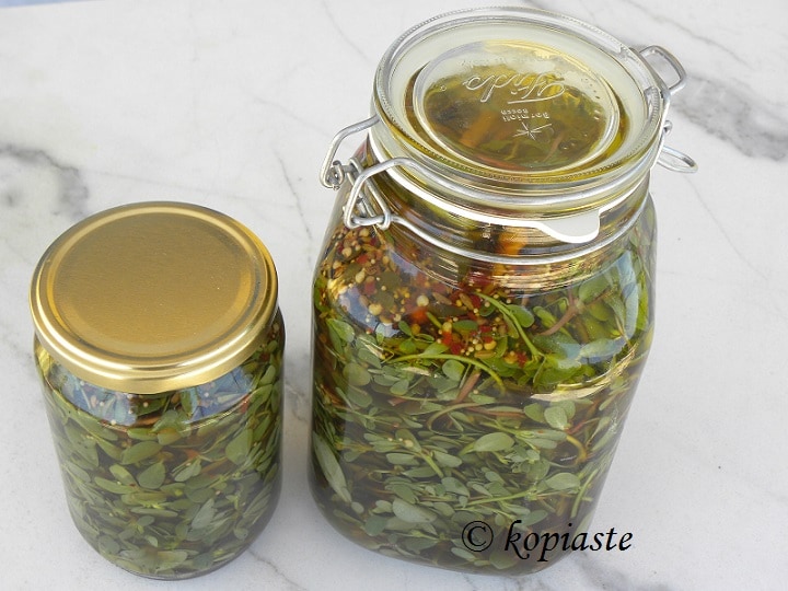 jars with pickled purslane