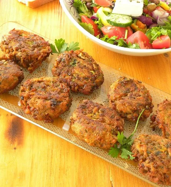 Μπέργκερ Λαχανικών και Ντιπ με Κρεμώδες Τυρί