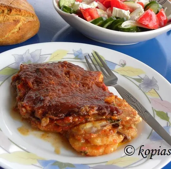 Μελιτζάνες με Πατάτες Γκρατέν με Φέτα και Μοτσαρέλα