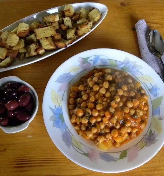 &Rho;&epsilon;&beta;&iota;&theta;ό&sigma;&omicron;&upsilon;&pi;&alpha; &Gamma;&iota;&alpha;&chi;&nu;ί &mu;&epsilon; &Kappa;&alpha;&upsilon;&kappa;&alpha;&lambda;ή&theta;&rho;&epsilon;&sigmaf; &kappa;&alpha;&iota; &Mu;&upsilon;&rho;ώ&nu;&iota;&alpha;