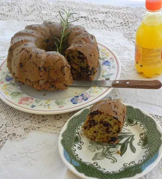 Κέικ Ελιάς, με Ταχίνι