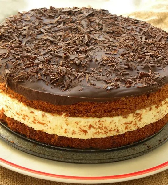 Πλούσιο Κέικ Μπάουντυ (Καρύδα Σοκολάτα)