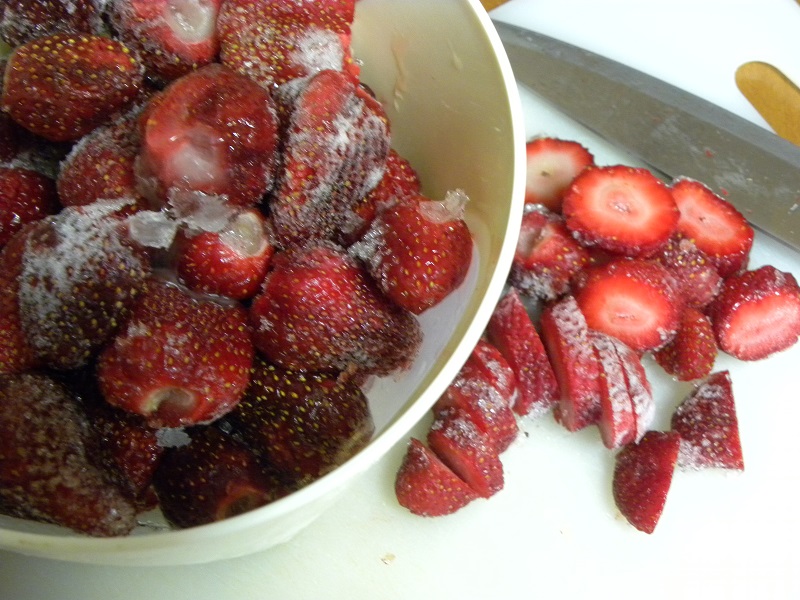 παγωμένες φράουλες εικόνα