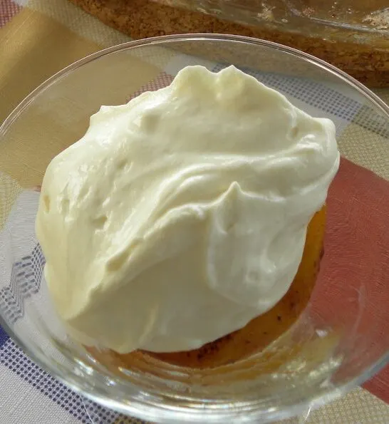 &Nu;&eta;&sigma;&tau;ί&sigma;&iota;&mu;&eta; &Sigma;&alpha;&nu;&tau;&iota;&gamma;ύ &Kappa;&alpha;&rho;ύ&delta;&alpha;&sigmaf;