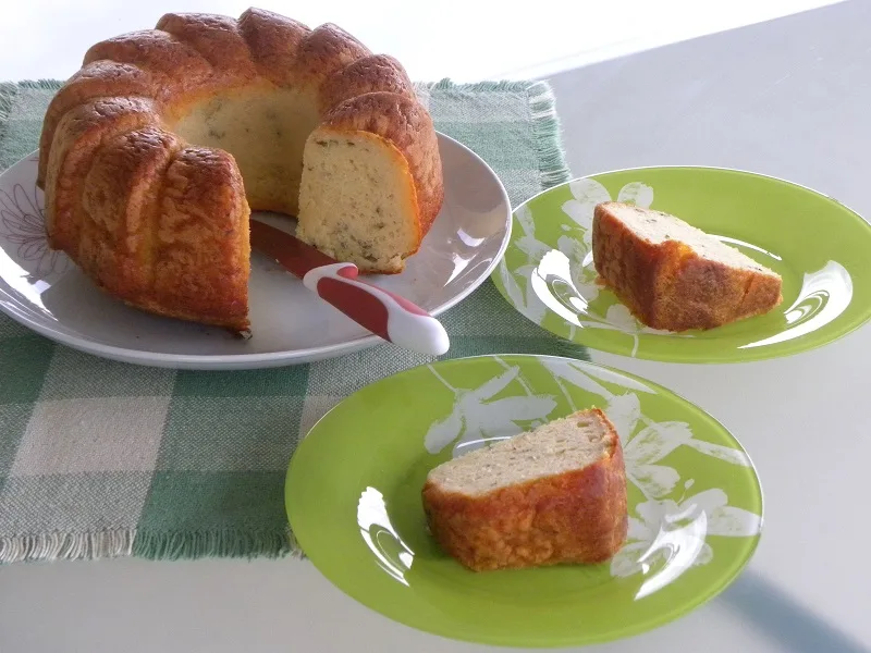 Κυπριακό κέικ με χαλλούμι εικόνα