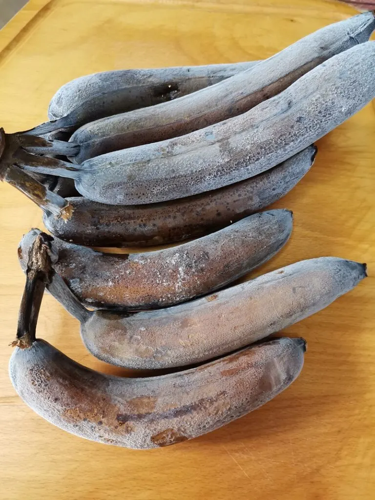 Γινωμένες μπανάνες από την κατάψυξη εικόνα