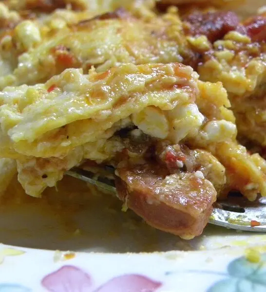 &Epsilon;&lambda;&lambda;&eta;&nu;&iota;&kappa;ά &Lambda;&alpha;&zeta;ά&nu;&iota;&alpha; &mu;&epsilon; &Lambda;&omicron;&upsilon;&kappa;ά&nu;&iota;&kappa;&omicron;