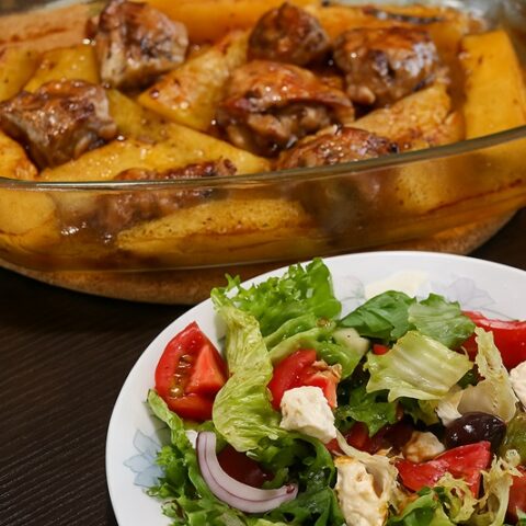 Marinated chicken thighs with roasted potatoes image