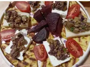 &epsilon;&pi;ί&tau;&upsilon;&rho;&omicron;&nu; &sigma;&epsilon;&rho;&beta;&iota;&rho;&iota;&sigma;&mu;έ&nu;&omicron; &pi;ά&nu;&omega; &sigma;&epsilon; &pi;ί&tau;&alpha; &epsilon;&iota;&kappa;ό&nu;&alpha;