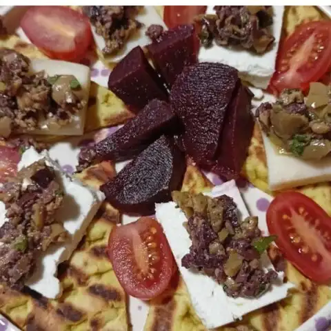 &epsilon;&pi;ί&tau;&upsilon;&rho;&omicron;&nu; &sigma;&epsilon;&rho;&beta;&iota;&rho;&iota;&sigma;&mu;έ&nu;&omicron; &pi;ά&nu;&omega; &sigma;&epsilon; &pi;ί&tau;&alpha; &epsilon;&iota;&kappa;ό&nu;&alpha;