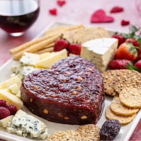 &Kappa;&upsilon;&delta;&omega;&nu;ό&pi;&alpha;&sigma;&tau;&omicron; &mu;&alpha;&zeta;ί &mu;&epsilon; &pi;&lambda;&alpha;&tau;ώ &tau;&upsilon;&rho;&iota;ώ&nu; &epsilon;&iota;&kappa;ό&nu;&alpha;