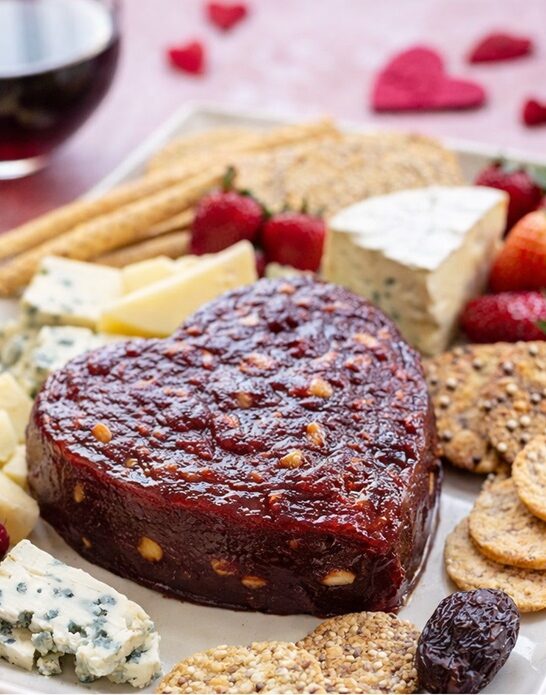 &Kappa;&upsilon;&delta;&omega;&nu;ό&pi;&alpha;&sigma;&tau;&omicron; &mu;&epsilon; &Kappa;ό&kappa;&kappa;&iota;&nu;&omicron; &Kappa;&rho;&alpha;&sigma;ί, &Mu;&pi;&alpha;&chi;&alpha;&rho;&iota;&kappa;ά &kappa;&alpha;&iota; &Alpha;&mu;ύ&gamma;&delta;&alpha;&lambda;&alpha;