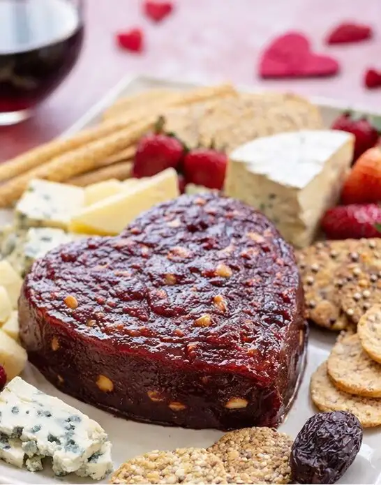 &Kappa;&upsilon;&delta;&omega;&nu;ό&pi;&alpha;&sigma;&tau;&omicron; &mu;&epsilon; &Kappa;ό&kappa;&kappa;&iota;&nu;&omicron; &Kappa;&rho;&alpha;&sigma;ί, &Mu;&pi;&alpha;&chi;&alpha;&rho;&iota;&kappa;ά &kappa;&alpha;&iota; &Alpha;&mu;ύ&gamma;&delta;&alpha;&lambda;&alpha;