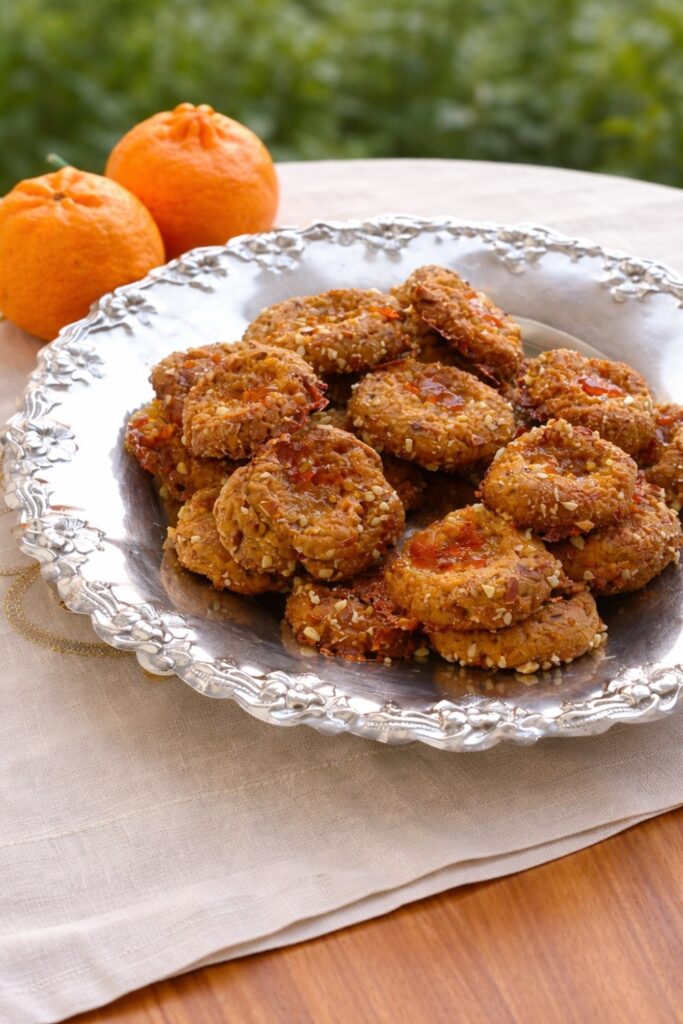 &Nu;&eta;&sigma;&tau;ί&sigma;&iota;&mu;&alpha; &Mu;&pi;&iota;&sigma;&kappa;ό&tau;&alpha; &Mu;&alpha;&nu;&tau;&alpha;&rho;&iota;&nu;&iota;&omicron;ύ &sigma;&epsilon; &mu;&pi;&omicron;&lambda; &epsilon;&iota;&kappa;ό&nu;&alpha;